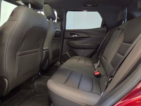Used 2023 Chevrolet TrailBlazer RS w/ Sun and Liftgate Package image 12
