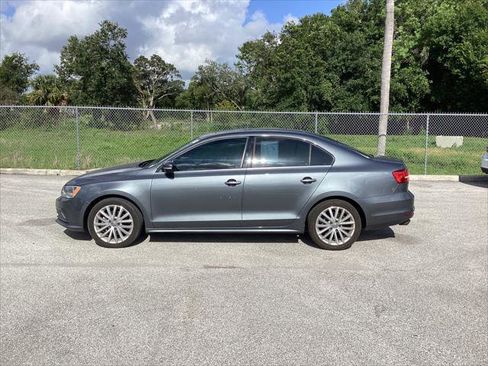 Used 2015 Volkswagen Jetta SE FWD image 14