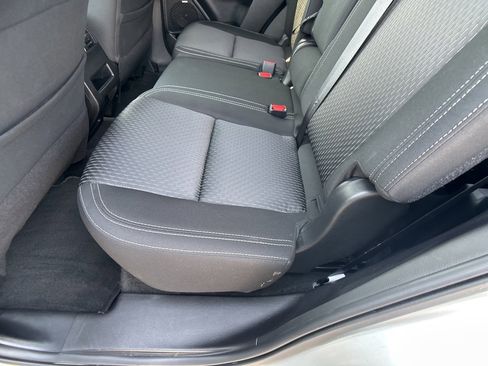 Used 2025 Mitsubishi Outlander ES image 29