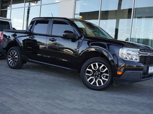 Used 2023 Ford Maverick Lariat FWD image 1