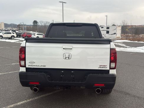 Used 2023 Honda Ridgeline Sport image 8