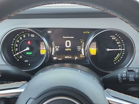 Used 2021 Jeep Wrangler Unlimited Sahara image 22