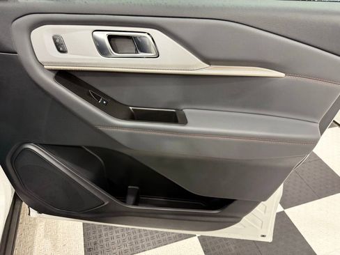 New 2026 Ford Explorer Active image 23