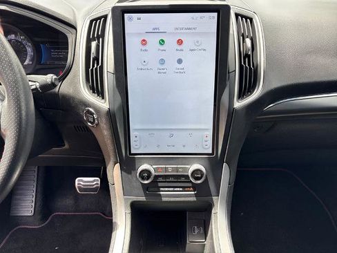 Certified 2024 Ford Edge ST-Line AWD/4WD image 23