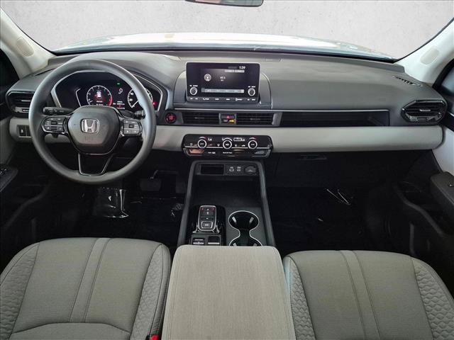 Used 2023 Honda Pilot LX image 17