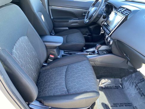 Used 2023 Mitsubishi Outlander Sport ES AWD/4WD image 22