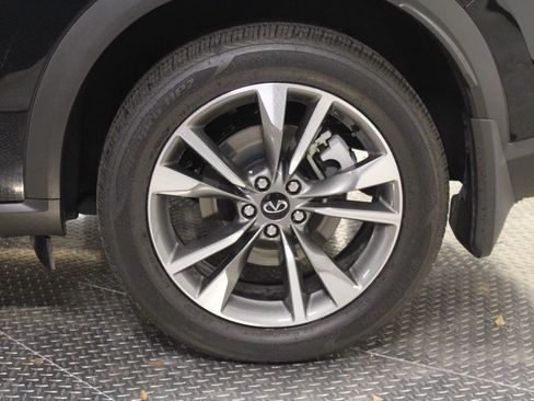 Certified 2025 INFINITI QX60 Luxe w/ Vision Package image 16