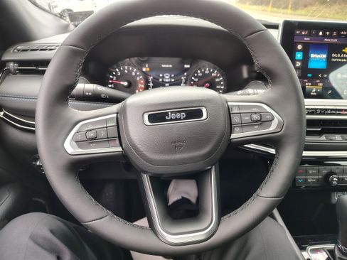 New 2026 Jeep Compass Limited image 16