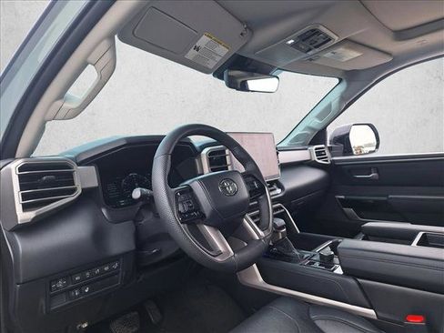 Used 2024 Toyota Tundra Limited AWD/4WD image 9