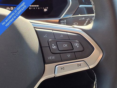 Used 2022 Volkswagen Tiguan SE image 27