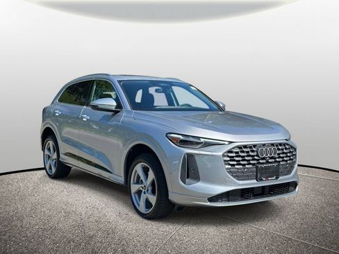 New 2026 Audi Q5 Premium Plus AWD/4WD image 8