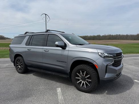 Used 2021 Chevrolet Suburban RST w/ Luxury Package AWD/4WD image 4