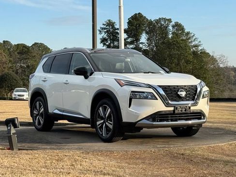 Used 2022 Nissan Rogue Platinum w/ Head-Up Display Package image 1