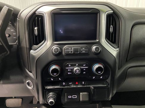 Used 2022 Chevrolet Silverado 1500 LT Trail Boss w/ LPO, Dark Essentials Package image 7