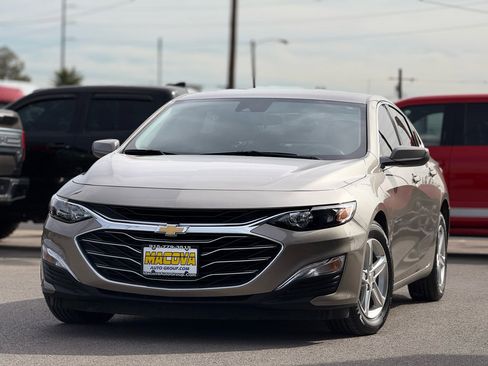 Used 2024 Chevrolet Malibu LS image 3