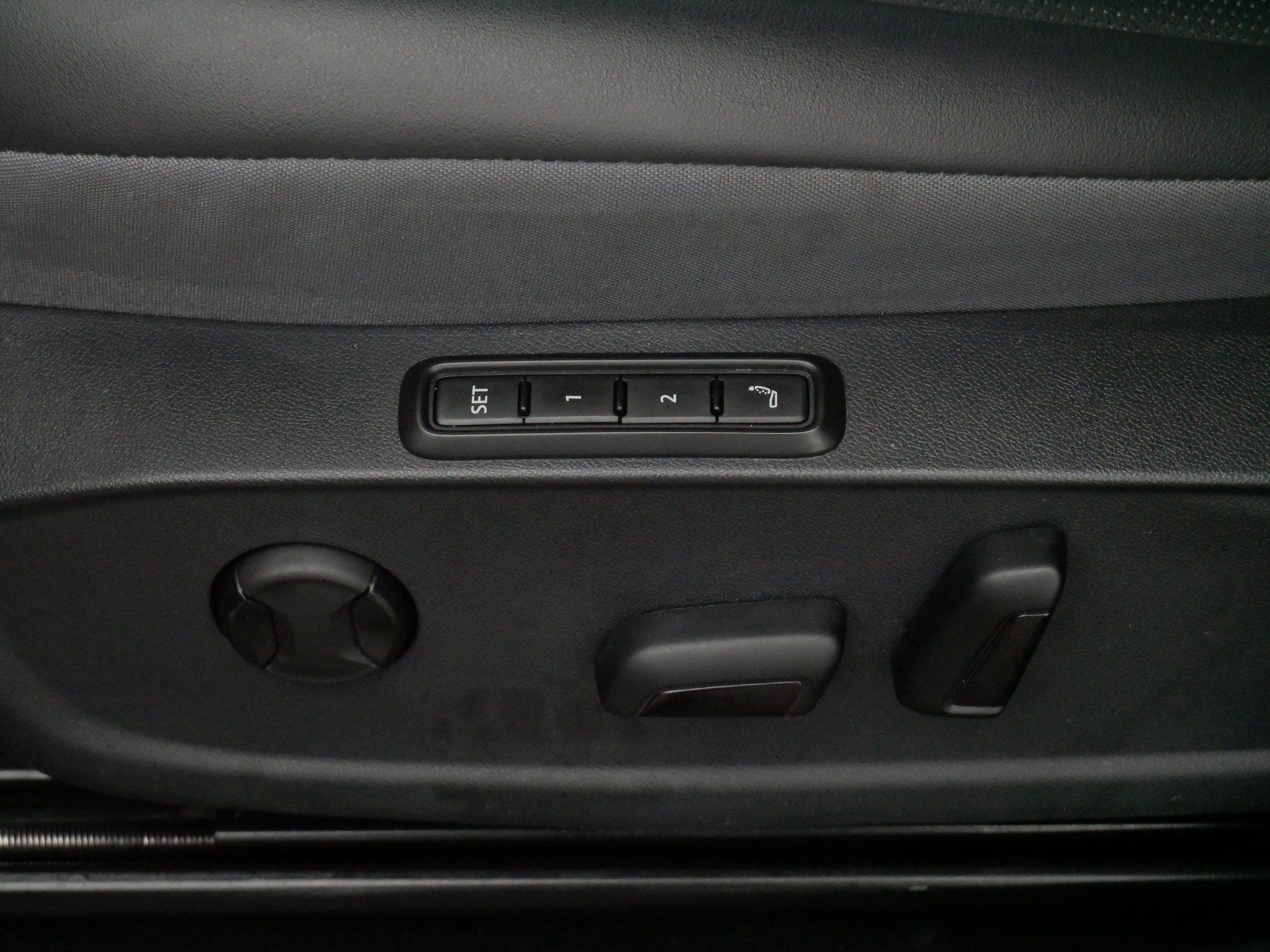 Certified 2023 Volkswagen ID.4 Pro S AWD/4WD image 21