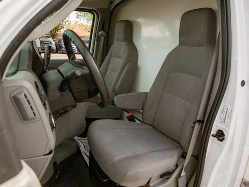 Used 2022 Ford E-450 and Econoline 450 Super Duty w/ Power Windows & Locks Group RWD image 12