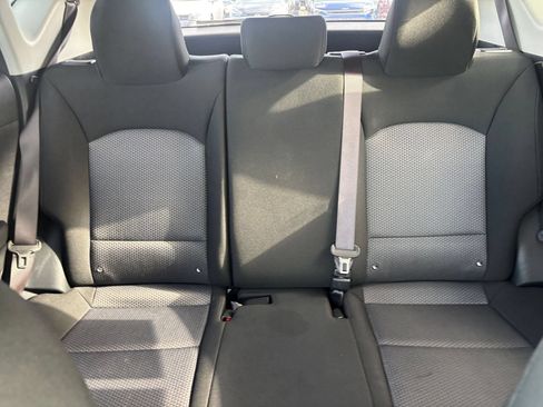 Used 2025 Kia Soul LX w/ LX Technology Package FWD image 36