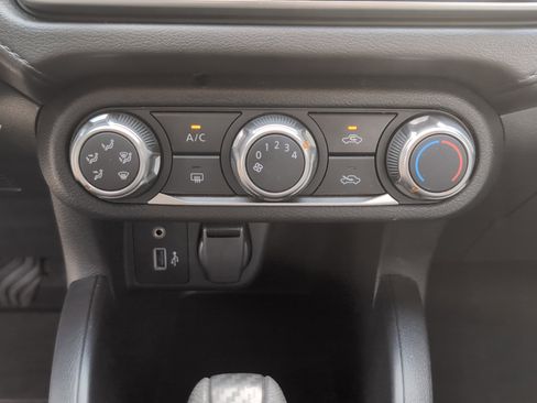 Used 2024 Nissan Versa S w/ S Plus Package image 36