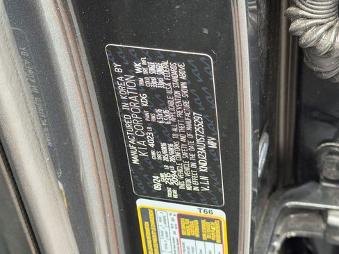 Used 2025 Kia Soul LX w/ LX Technology Package FWD image 26