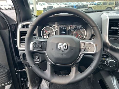 New 2026 RAM 1500 4x4 Crew Cab image 20