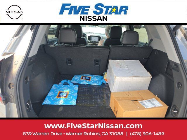 Used 2023 GMC Terrain SLT FWD image 7