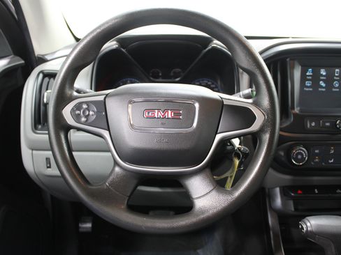 Used 2018 GMC Canyon 2WD Crew Cab w/ Convenience Package image 8