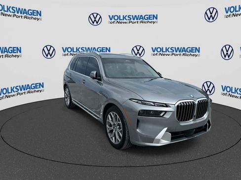 Used 2024 BMW X7 xDrive40i AWD/4WD image 16