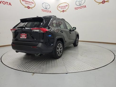 Used 2025 Toyota RAV4 XLE Premium AWD/4WD image 8