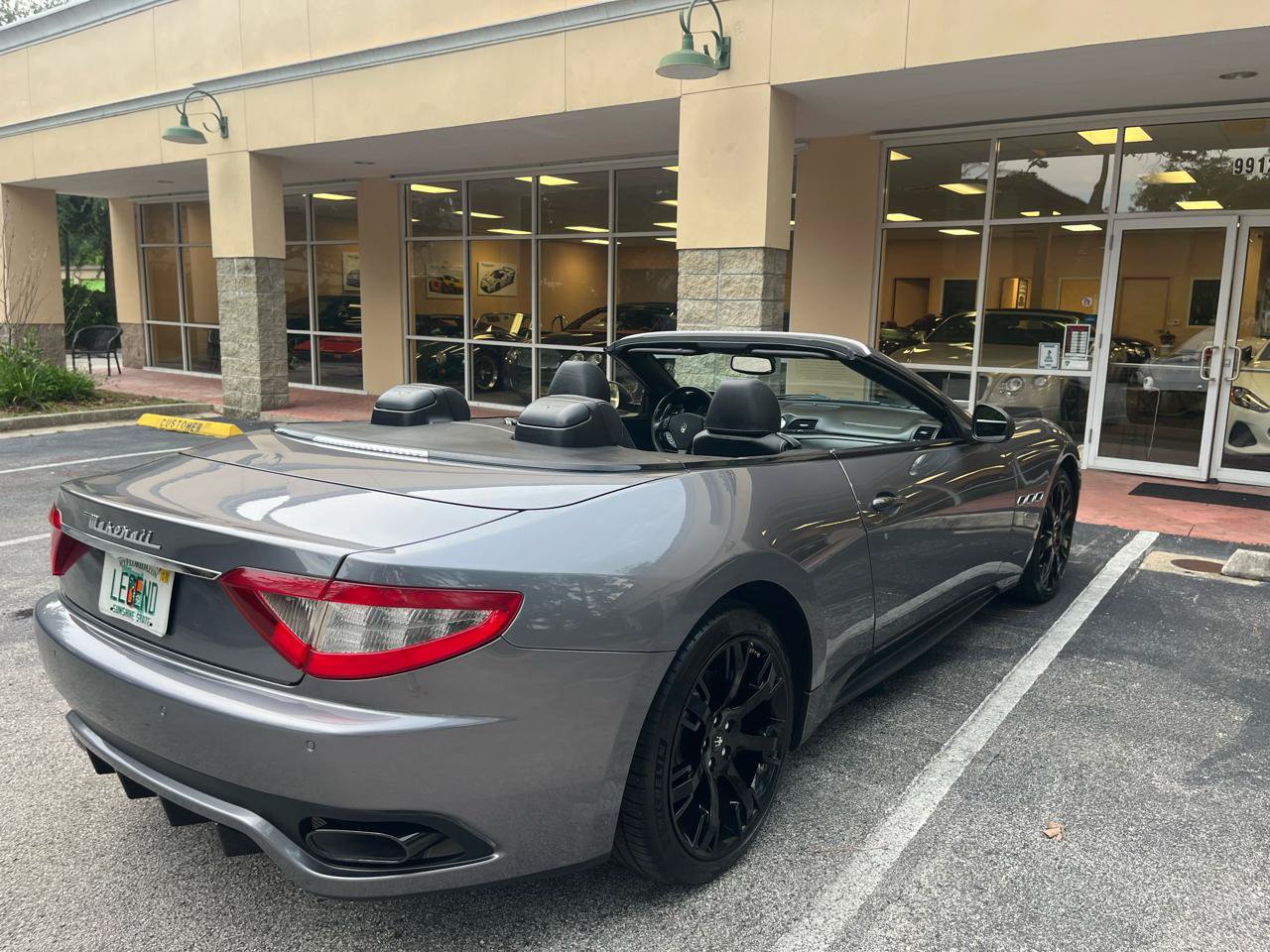 Used 2012 Maserati GranTurismo Sport RWD image 4