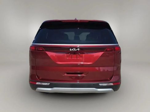 Used 2023 Kia Carnival LX w/ Paint Protection Package FWD image 8