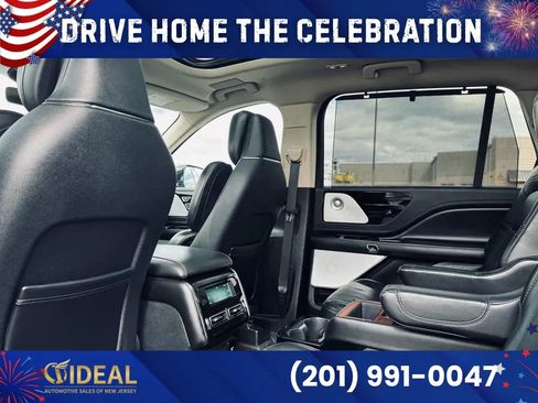 Used 2020 Lincoln Aviator Reserve w/ Equipment Group 201A AWD/4WD image 17