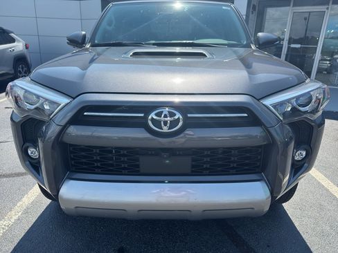 Used 2023 Toyota 4Runner TRD Off-Road Premium w/ Off Road Premium Plus Package AWD/4WD image 2