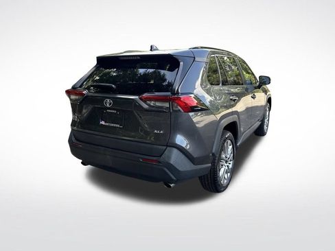 Used 2023 Toyota RAV4 XLE Premium FWD image 5