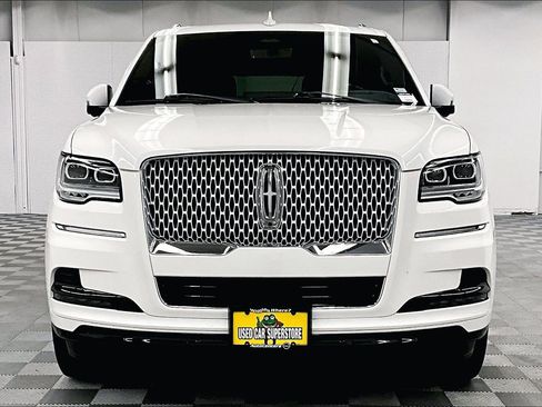 Used 2023 Lincoln Navigator L Reserve w/ Equipment Group 201A AWD/4WD image 7