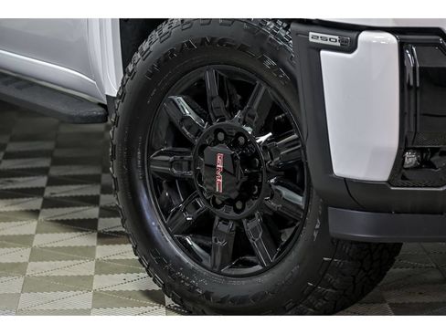 New 2026 GMC Sierra 2500 AT4 w/ AT4 Premium Plus Package AWD/4WD image 3