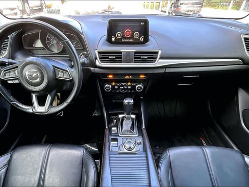 Used 2017 MAZDA MAZDA3 Touring image 16