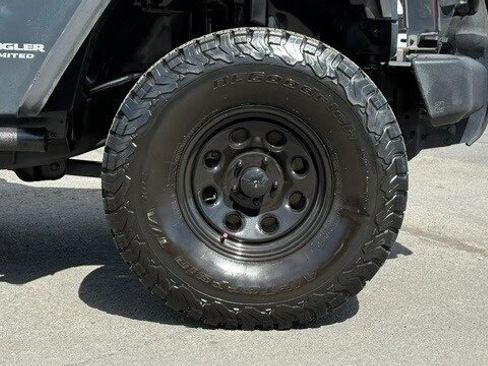 Used 2017 Jeep Wrangler Unlimited Sport w/ Quick Order Package 23S image 12