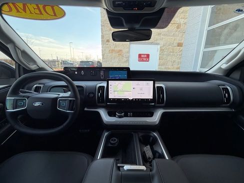 New 2025 Ford Expedition Active image 49