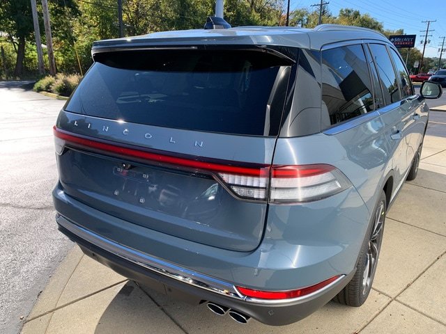 New 2027 Lincoln Aviator Reserve AWD/4WD image 6