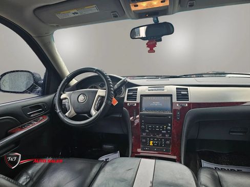 Used 2009 Cadillac Escalade ESV AWD image 21