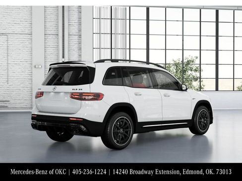 New 2026 Mercedes-Benz GLB 35 AMG 4MATIC image 21