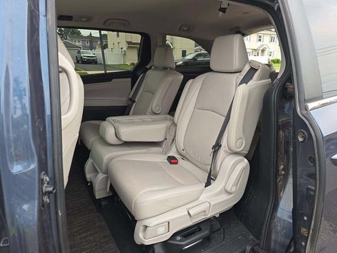 Used 2025 Honda Odyssey EX-L image 11