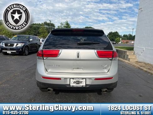 Used 2013 Lincoln MKX AWD image 4