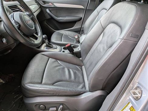 Used 2018 Audi Q3 2.0T Premium Plus w/ Premium Plus Package FWD image 15