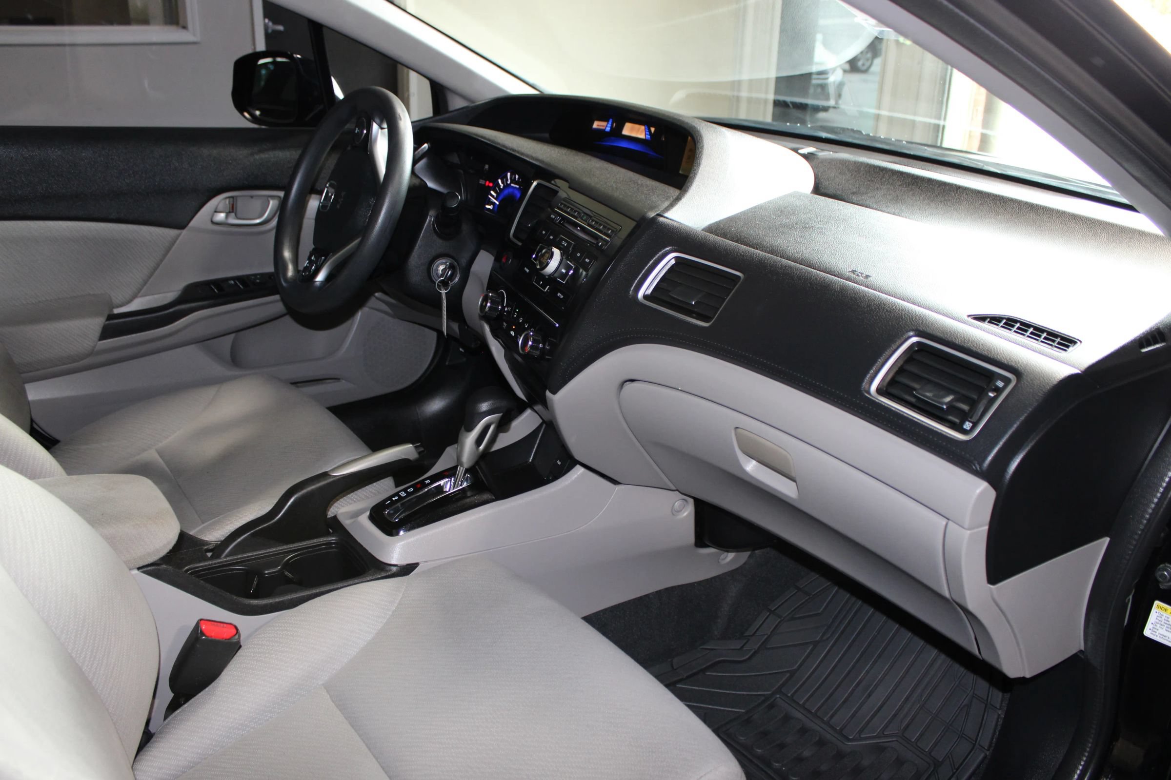 Used 2013 Honda Civic LX image 29