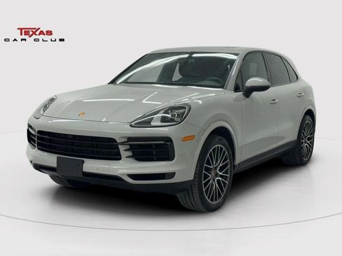 Used 2022 Porsche Cayenne image 3