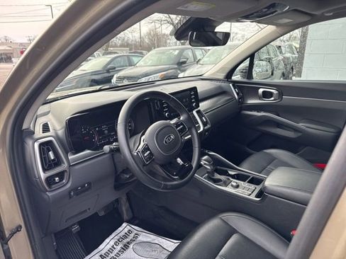 Used 2021 Kia Sorento S w/ Panoramic Sunroof Package image 9