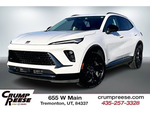 Used 2025 Buick Envision Sport Touring image 1