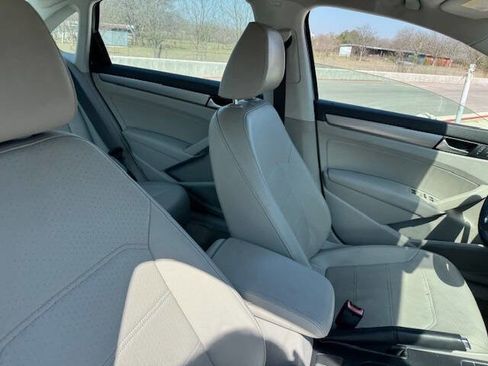 Used 2015 Volkswagen Passat 1.8T Limited Edition image 24